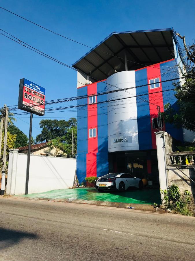 Alina Budget Hotel Kaduwela Exterior photo
