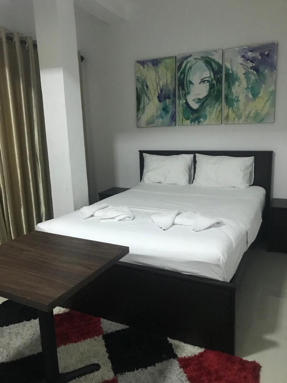 Alina Budget Hotel Kaduwela Exterior photo