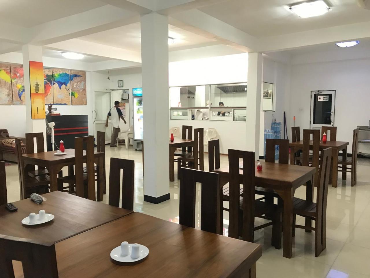 Alina Budget Hotel Kaduwela Exterior photo
